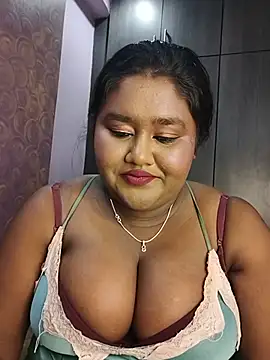 Snapshot of horny_diana chatting on 07/11/26, 05:13 horny diana online show from 07/11/26, 05:13