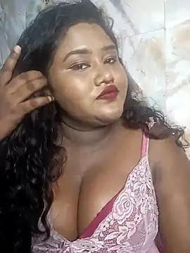 Snapshot of horny_diana chatting on 10/13/25, 06:20 horny diana online show from 10/13/25, 06:20