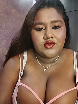 Snapshot of horny_diana chatting on 07/17/26, 05:21 horny diana online show from 07/17/26, 05:21