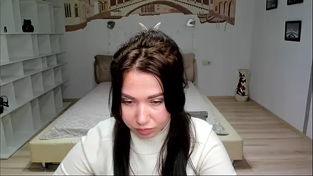 Snapshot of LizaTomson chatting on 11/12/25, 08:51 LizaTomson online show from 11/12/25, 08:51