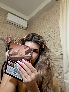 Bella Posh online show from 02/17/26, 01:08