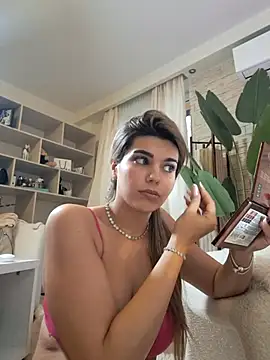 Bella Posh online show from 01/08/26, 07:47