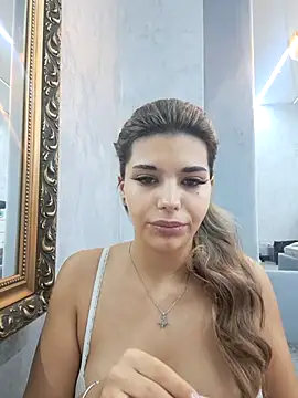 Bella Posh online show from 11/24/25, 07:19