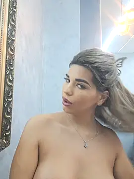 Bella Posh online show from 12/02/25, 06:15