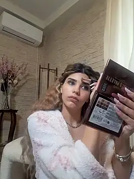 Bella Posh online show from 02/21/26, 07:54