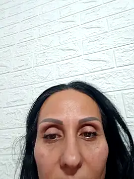 Ramona870 online show from 10/29/25, 05:12