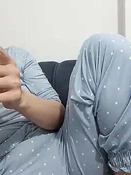 BUSE8821 online show from 12/17/25, 02:11