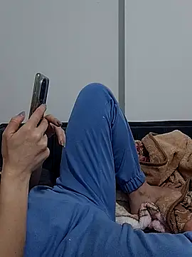 BUSE8821 online show from 10/30/25, 08:50