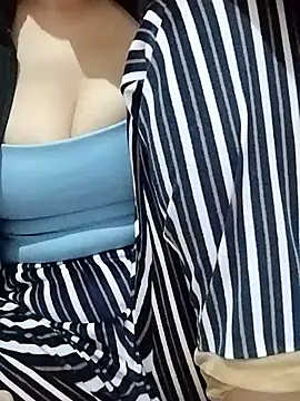 Snapshot of BUSE8821 chatting on 01/11/26, 12:28 BUSE8821 online show from 01/11/26, 12:28