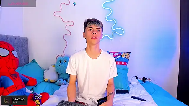 callum 77 online show from 10/10/25, 05:08