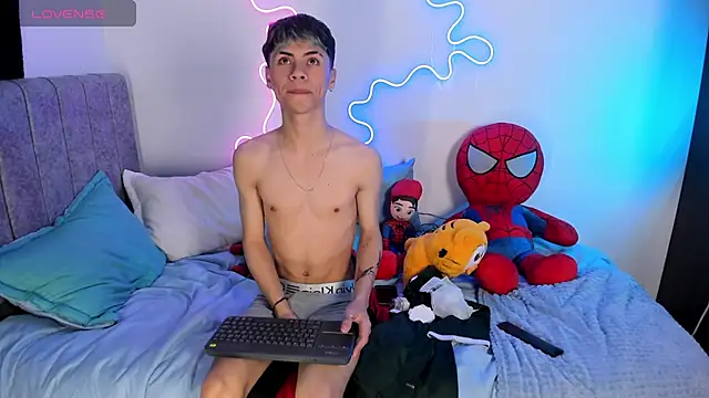 callum 77 online show from 09/13/25, 02:06