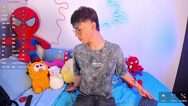 callum 77 online show from 10/04/25, 04:58