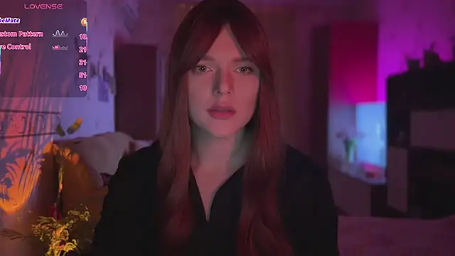 CherryRed Girl online show from 02/25/26, 09:25