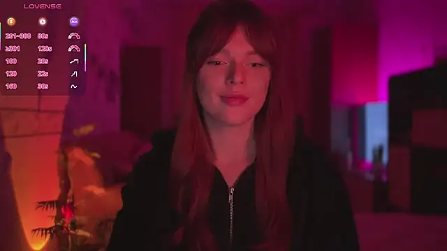 CherryRed Girl online show from 03/25/26, 11:47