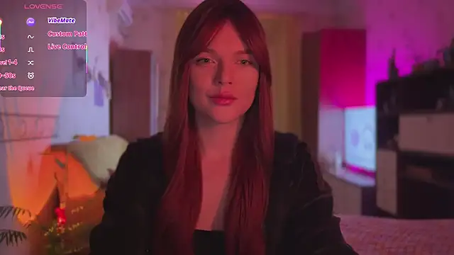 CherryRed Girl online show from 04/17/26, 10:23