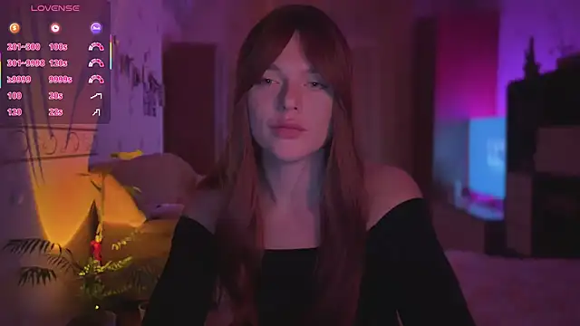 CherryRed Girl online show from 04/11/26, 09:18