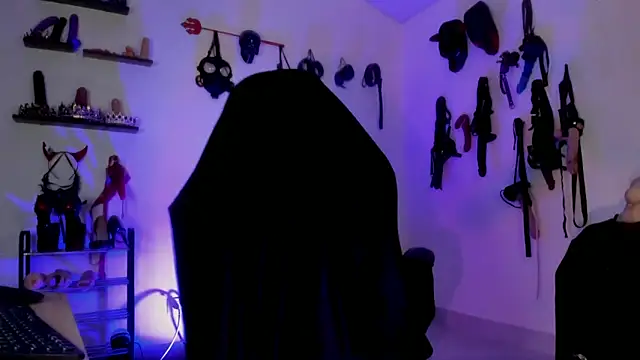 Snapshot of veresskaardila77 chatting on 02/12/26, 01:00 veresskaardila77 online show from 02/12/26, 01:00