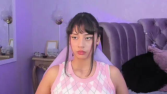 Seren Bleck online show from 10/31/25, 02:41