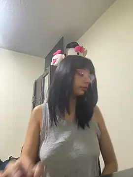 Seren Bleck online show from 10/05/25, 03:25