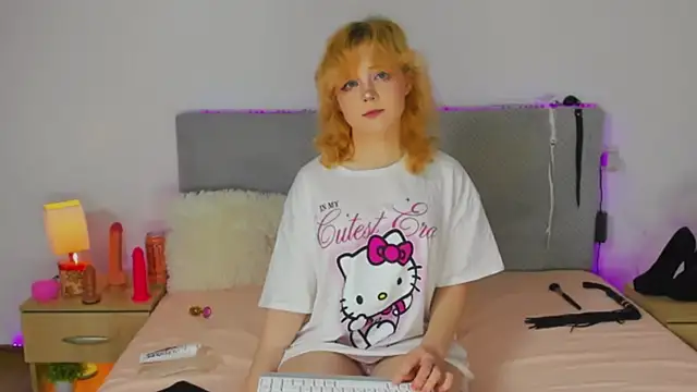 EmilyAngells online show from 11/22/25, 01:10