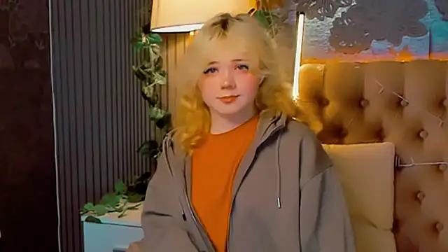 EmilyAngells online show from 02/19/26, 06:32