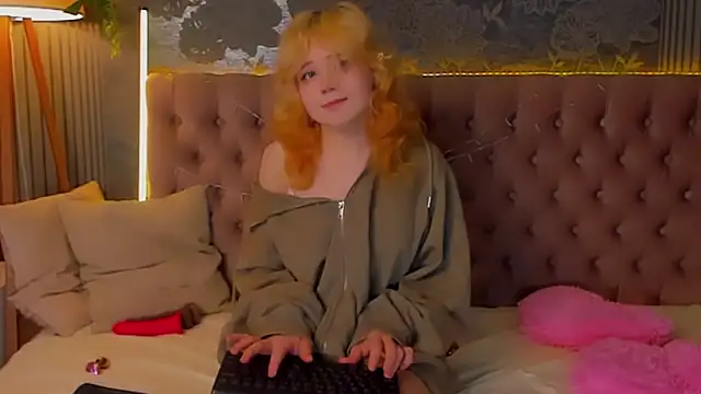 EmilyAngells online show from 02/11/26, 08:58