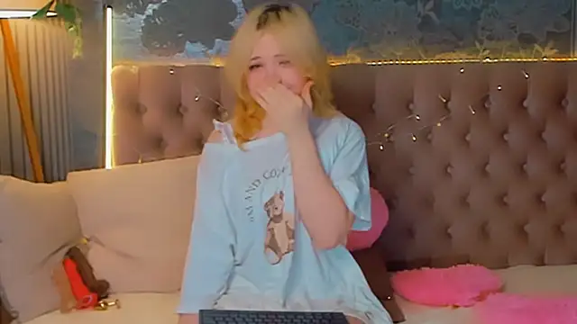 EmilyAngells online show from 02/23/26, 06:47