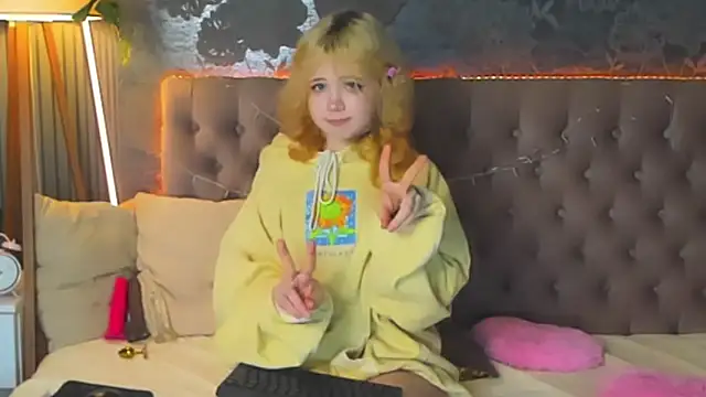 EmilyAngells online show from 02/16/26, 07:18