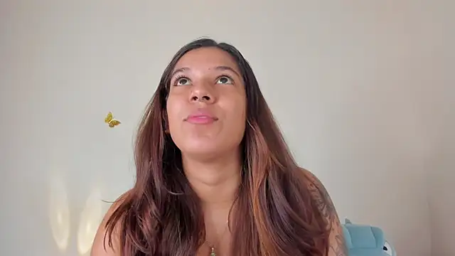 Snapshot of violett_24_ chatting on 11/11/25, 02:06 violett 24 online show from 11/11/25, 02:06