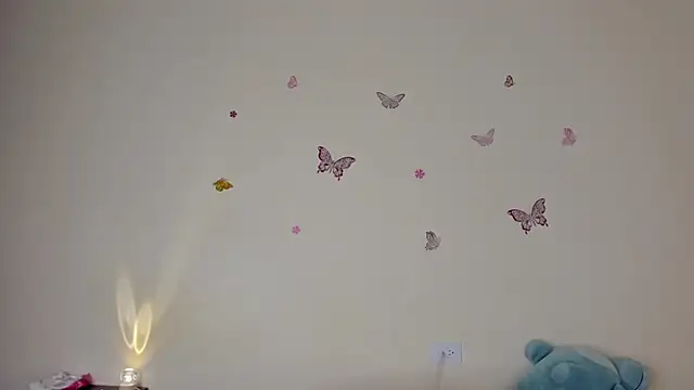 Snapshot of violett_24_ chatting on 01/10/26, 12:06 violett 24 online show from 01/10/26, 12:06