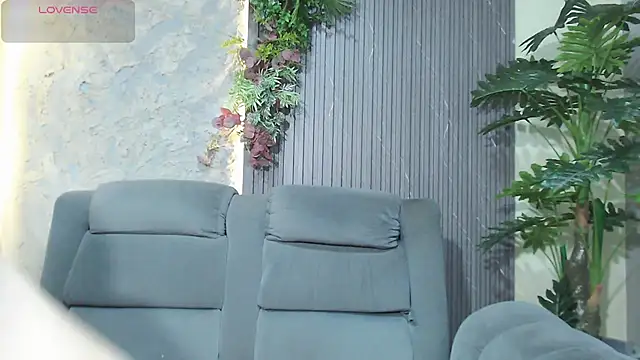 denise babe  online show from 10/15/25, 12:02