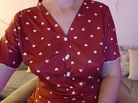 Snapshot of YourfantasyGiuly chatting on 06/15/26, 07:19 YourfantasyGiuly online show from 06/15/26, 07:19