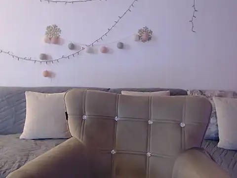 Snapshot of YourfantasyGiuly chatting on 06/24/26, 07:40 YourfantasyGiuly online show from 06/24/26, 07:40