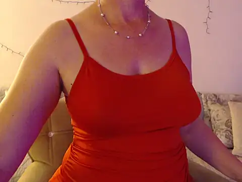 Snapshot of YourfantasyGiuly chatting on 06/02/26, 07:25 YourfantasyGiuly online show from 06/02/26, 07:25