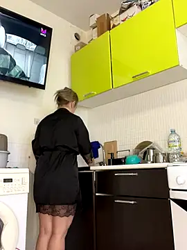 Lusi Luxary online show from 12/05/25, 06:56