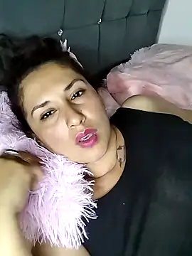 Snapshot of Megan-01- chatting on 03/19/25, 12:37 Megan-01- online show from 03/19/25, 12:37