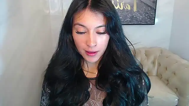 Isabella Collen v online show from 05/19/26, 01:18