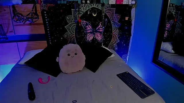 Snapshot of ChloeAllennn chatting on 06/19/26, 11:31 ChloeAllennn online show from 06/19/26, 11:31