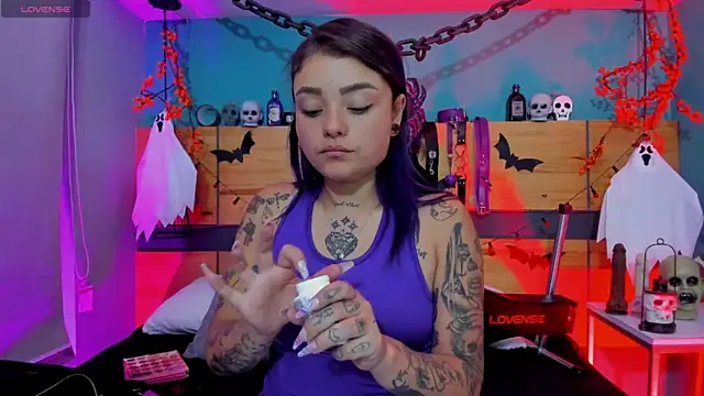 ChloeAllennn online show from 10/24/25, 11:53