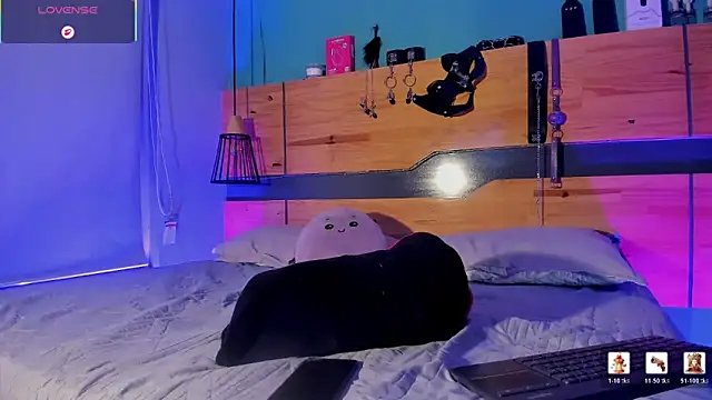 ChloeAllennn online show from 03/14/26, 12:11