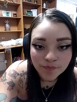 ChloeAllennn online show from 05/02/26, 08:08