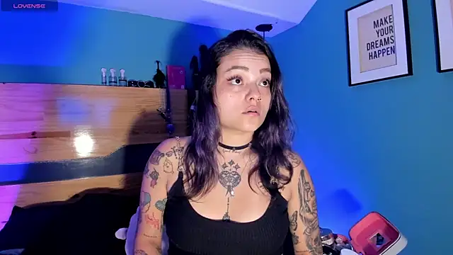 ChloeAllennn online show from 03/06/26, 10:38