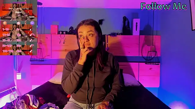 Snapshot of ChloeAllennn chatting on 02/02/26, 11:20 ChloeAllennn online show from 02/02/26, 11:20