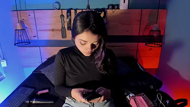 ChloeAllennn online show from 12/19/25, 11:56