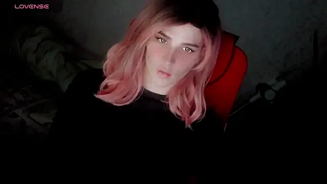 hellenspellman online show from 11/17/25, 01:37