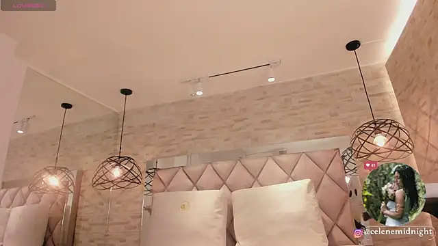 celene midnight online show from 10/25/25, 06:41