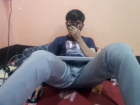 Snapshot of rahulkajuuu0909 chatting on 11/18/25, 05:49 rahulkajuuu0909 online show from 11/18/25, 05:49