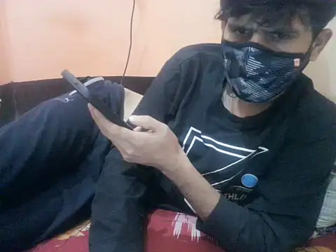 Snapshot of rahulkajuuu0909 chatting on 11/17/25, 07:07 rahulkajuuu0909 online show from 11/17/25, 07:07