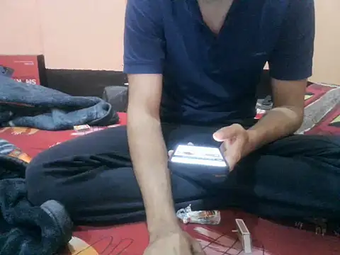 Snapshot of rahulkajuuu0909 chatting on 11/16/25, 06:56 rahulkajuuu0909 online show from 11/16/25, 06:56