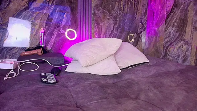 Snapshot of khler_Angelis chatting on 11/13/25, 12:58 khler Angelis online show from 11/13/25, 12:58